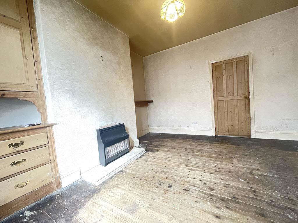 2 bedroom mid terrace house SSTC in Barnoldswick - Lounge
